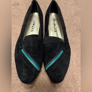 Size 6.5 Vintage flats, leather suede with zipper decorations. Really cute